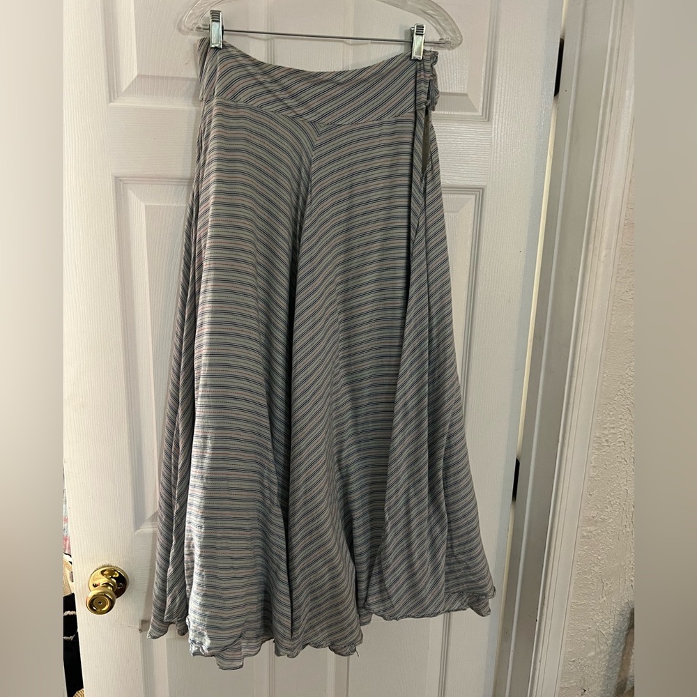 Gorgeous Flared Maxi Skirt 100 cotton size 6💙💙